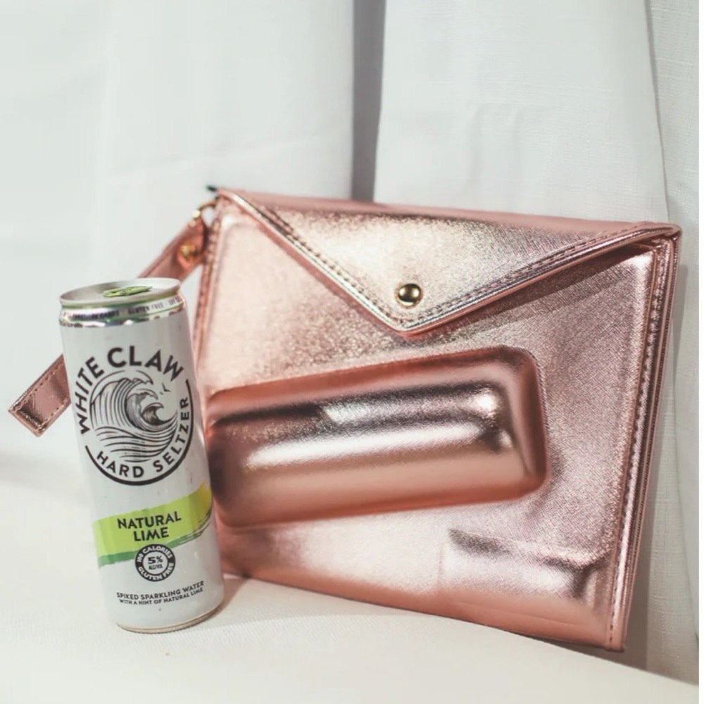 🆕 Slim Can Clutch